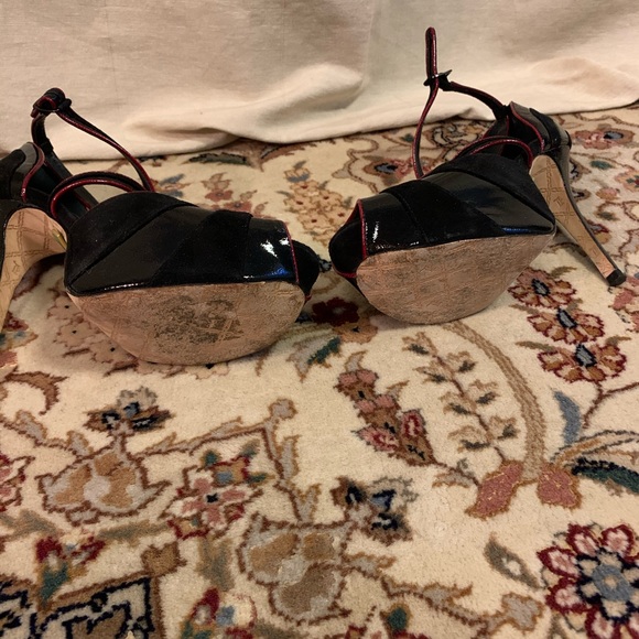 Lamb black and red shoes - Picture 2 of 2